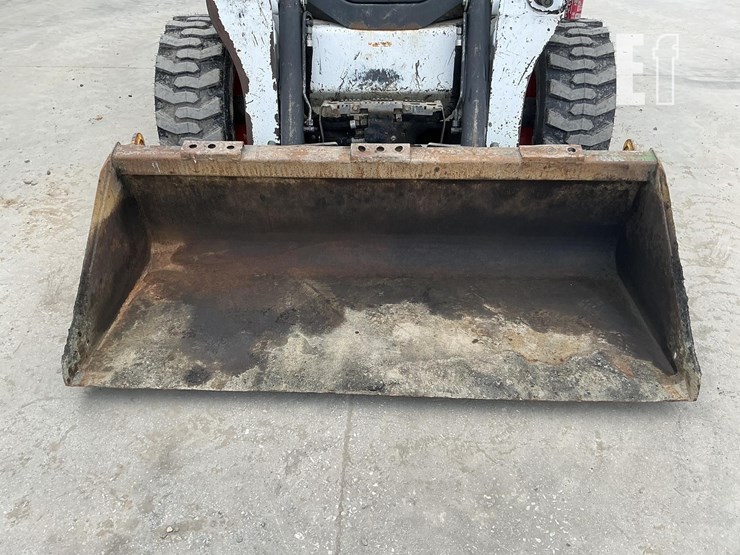 2014-bobcat-s650-image-9