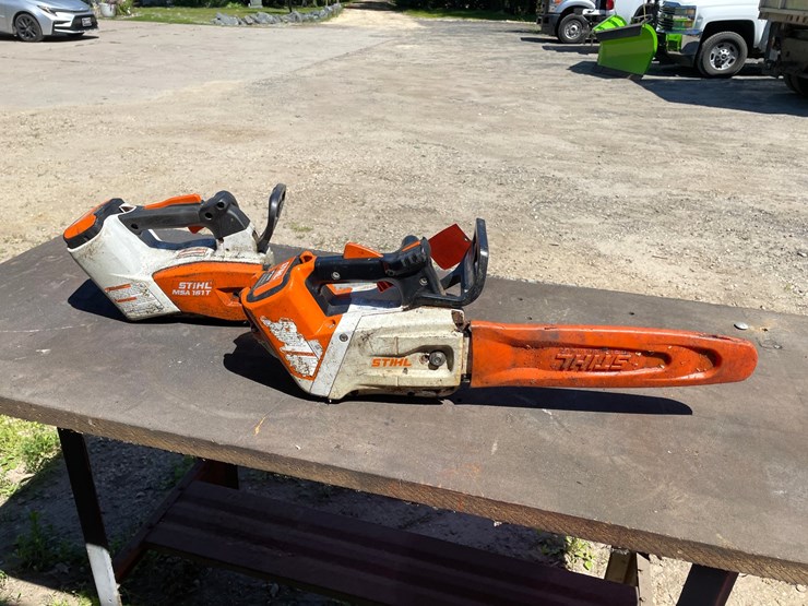 #7185-•-(2)-stihl-electric-chainsaws-image-1
