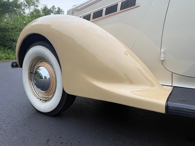 #1372-•-1937-packard-115-c-coupe-image-16