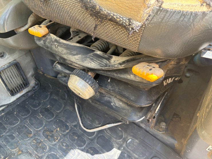 komatsu-pc200-lc-6le-image-80
