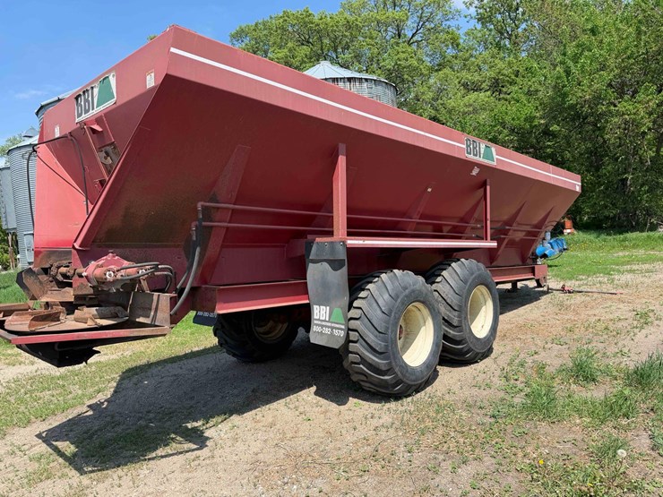 bbi-lime-spreader-image-4