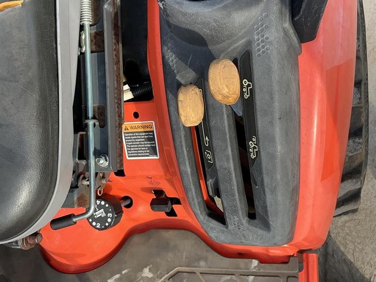 2020-kubota-bx23s-image-15