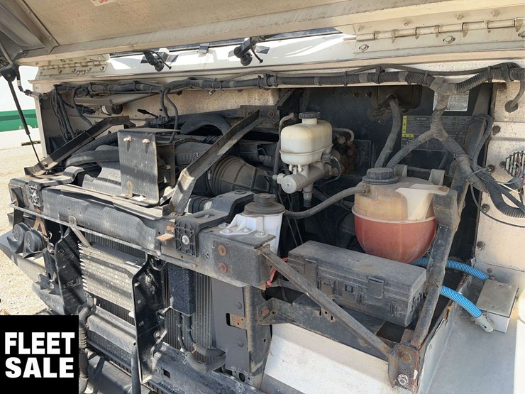 2011-ford-e-series-s/a-step-van-image-22