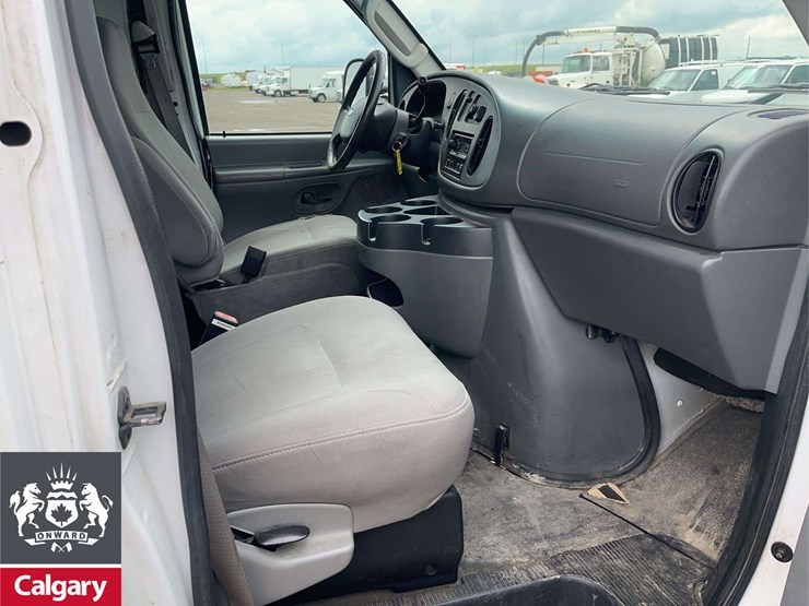 2006-ford-e-series-s/a-cube-van-image-18