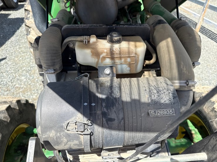 2018-john-deere-5065e-image-30
