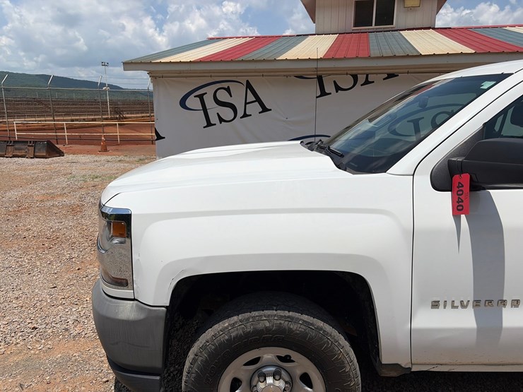 2016-chevrolet-silverado-1500-image-16