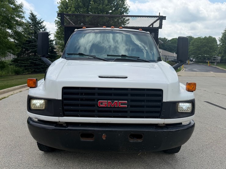 #1487-•-2004-gmc-c4500-flatbed-form-truck-image-8