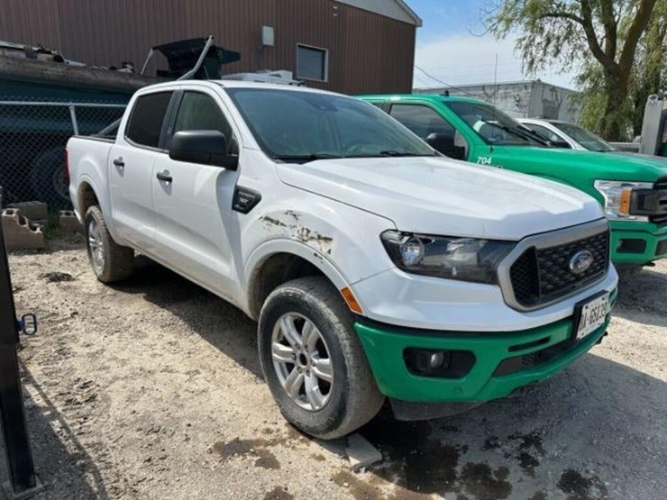 2019-ford-ranger-xlt-image-2
