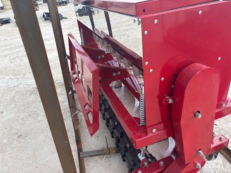 skidsteer-seeder-attachment-image-6