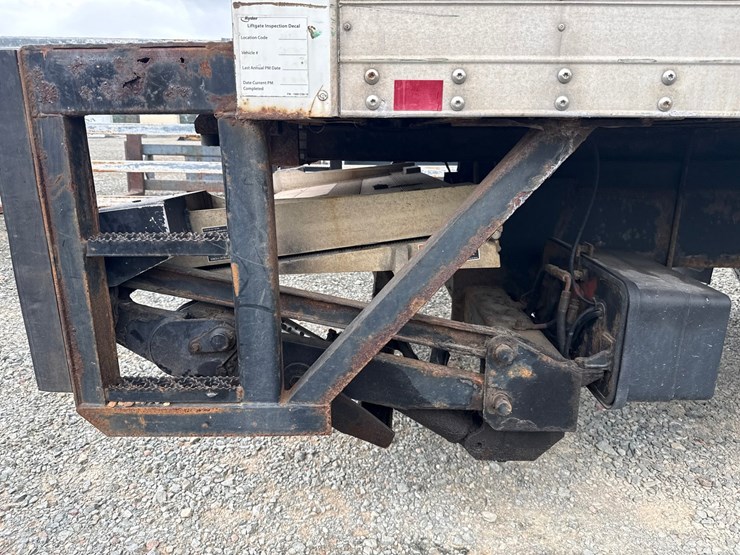 2011-international-durastar-4300-image-42