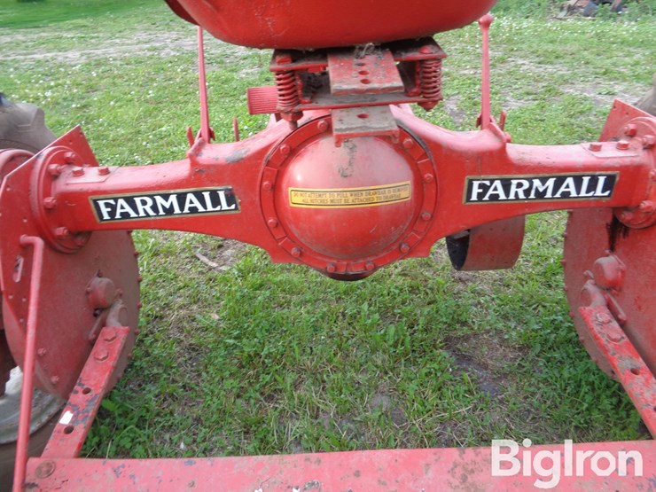 1938-farmall-f-20-2wd-tractor-image-10