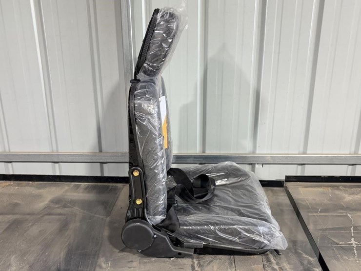equipment-seat-image-2