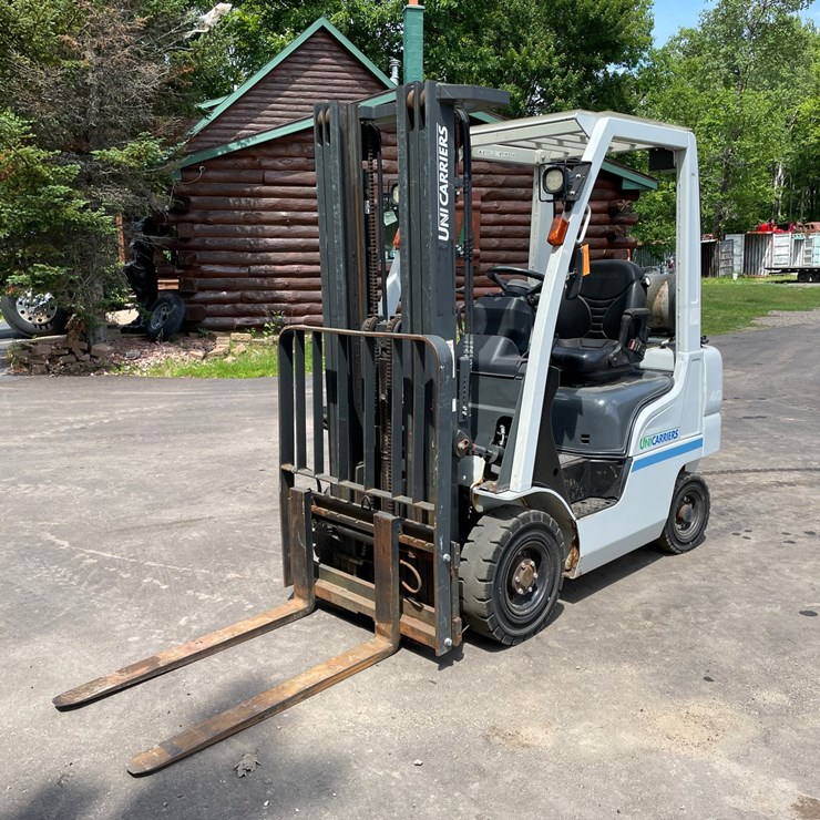 #6065 • 2014 4000lb Unicarriers LP Forklift