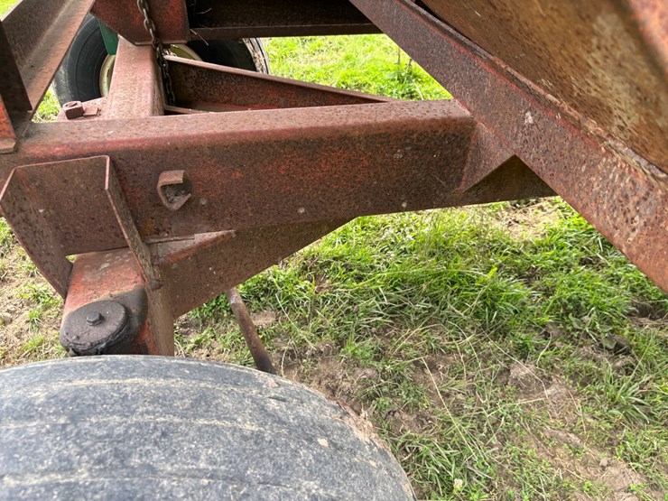 #2227-•-korhemel-industries-6072-gravity-wagon-image-22