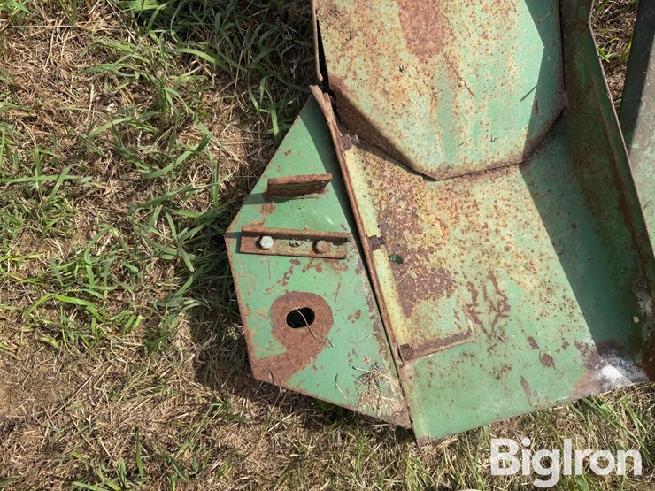 2wd-tractor-fenders-image-14