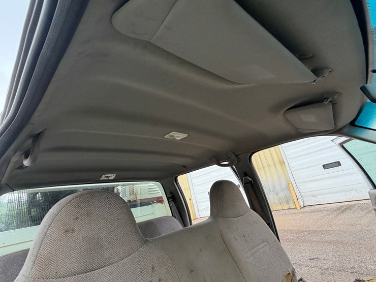 2001-ford-f450-image-57
