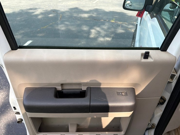 2008-ford-f250-xlt-image-48