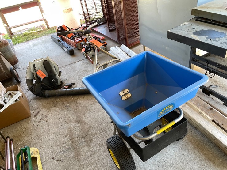 #7173-•-ice-spyker-salt-spreader-image-3