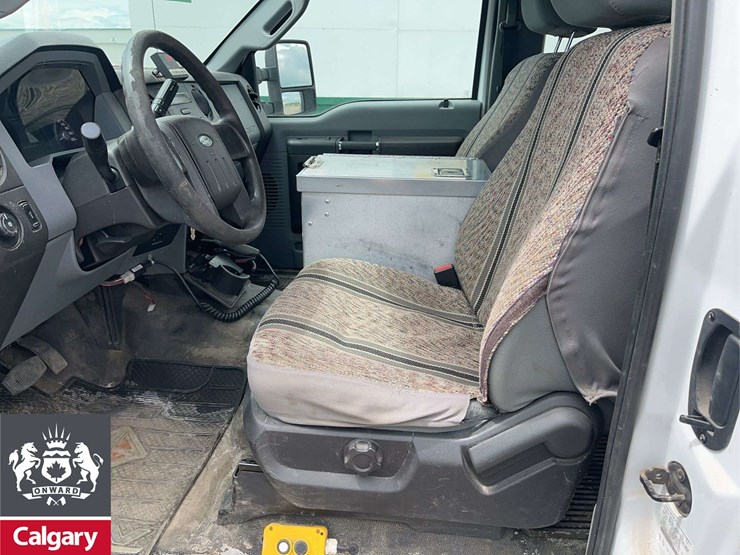 2015-ford-f550-image-13