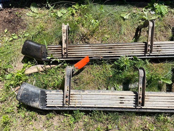 #7157-•-(2)-truck-side-running-boards-image-8
