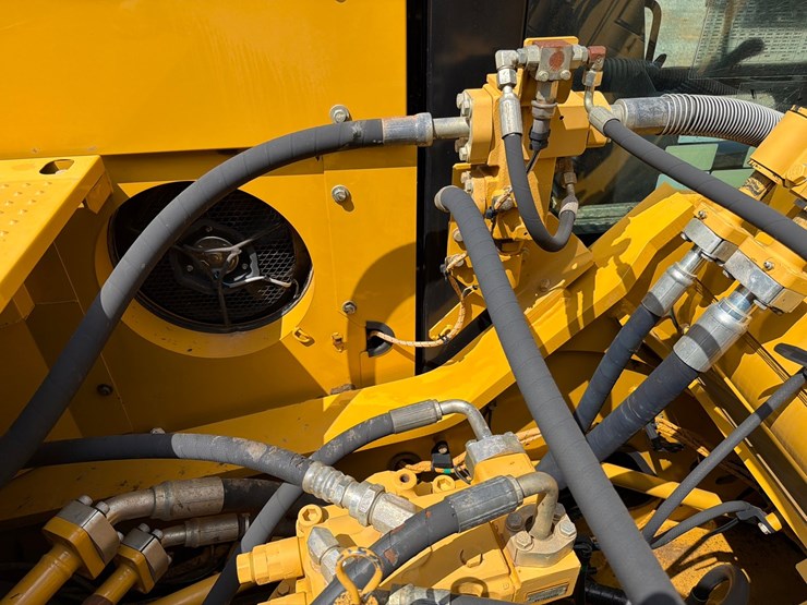caterpillar-336el-image-76