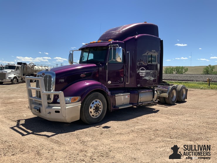 2010-peterbilt-386-image-1
