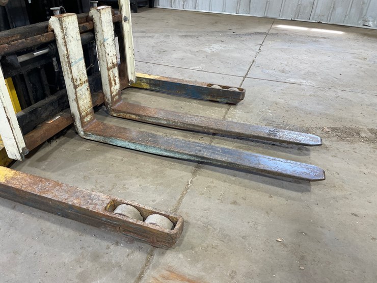 #6064-•-yale-electric-pallet-stacker-image-7