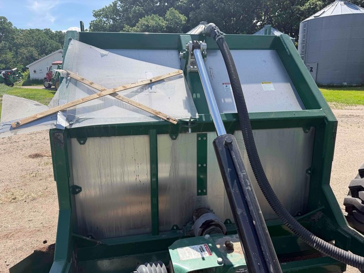 areomaster-pt-130-compost-turner-image-20