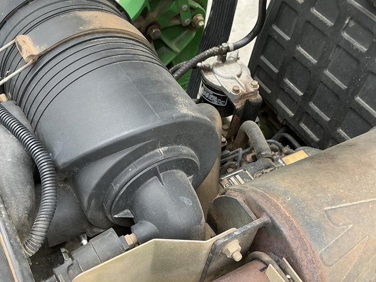 2006-john-deere-3120-image-15