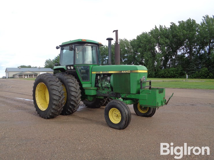 1979-john-deere-4440-image-3