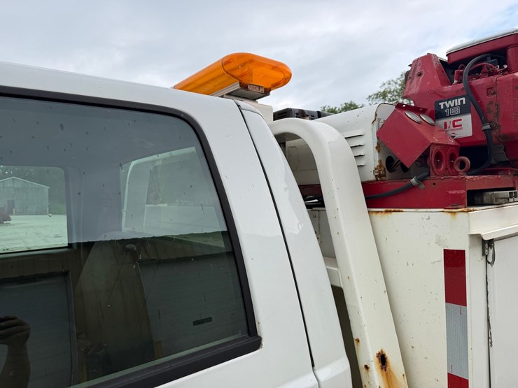 2001-ford-f450-image-18
