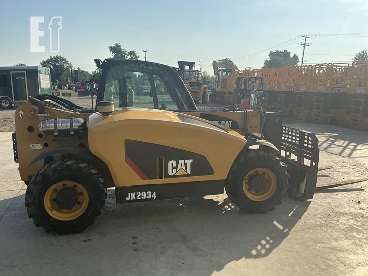 2016-caterpillar-th255c-image-5