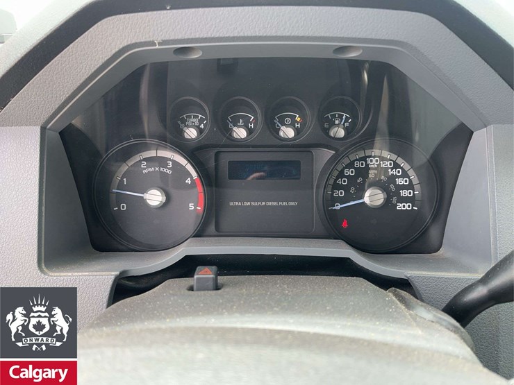 2015-ford-f550-image-14