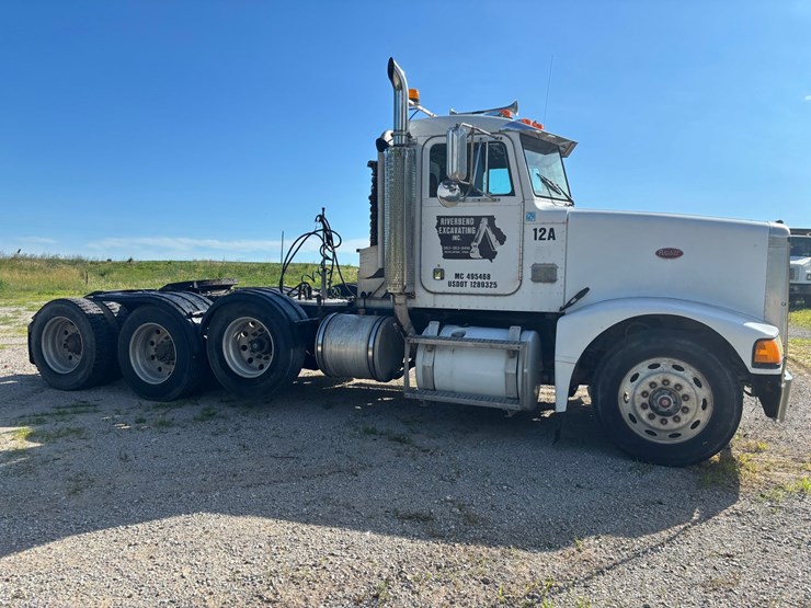 1988-peterbilt-377-image-4