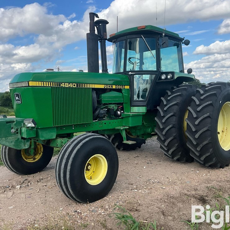 1981 JOHN DEERE 4840