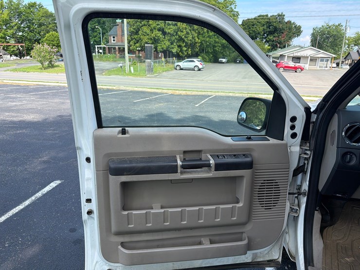 2008-ford-f250-xlt-image-37
