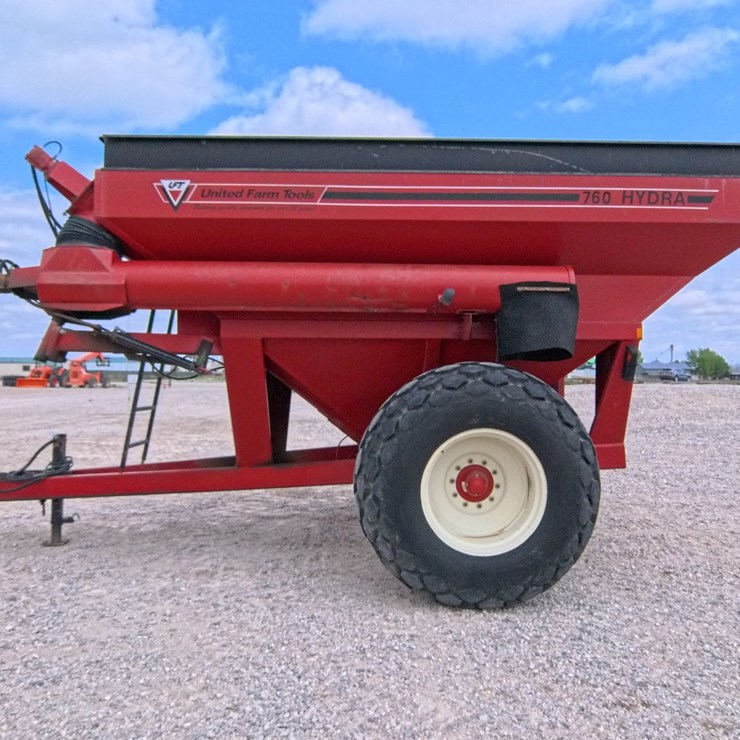 UNITED FARM TOOLS 760