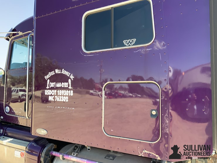 2010-peterbilt-386-image-15