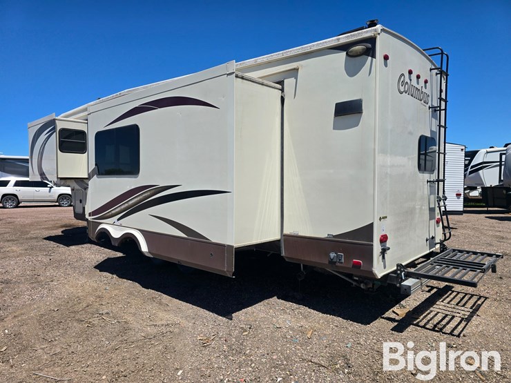 2015-forest-river-columbus-340rk-5th-wheel-camper-image-7