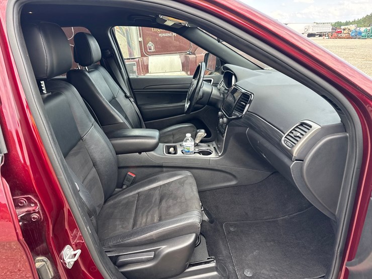 2021-jeep-grand-cherokee-image-35