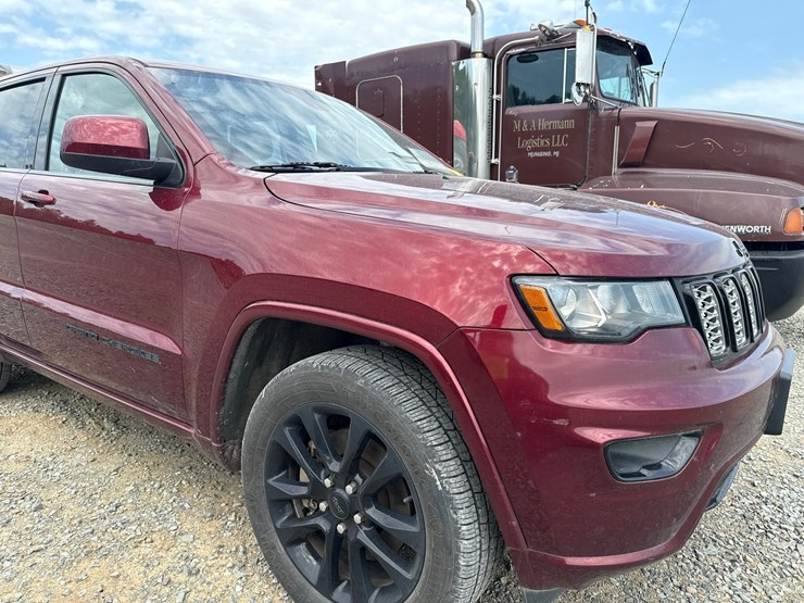 2021-jeep-grand-cherokee-image-33