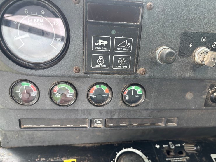 john-deere-6620-titan-ii-image-83
