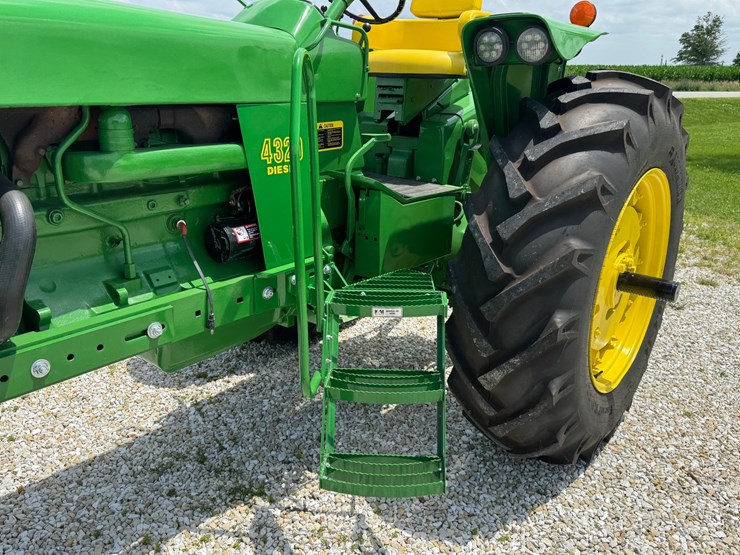 john-deere-4320-image-20