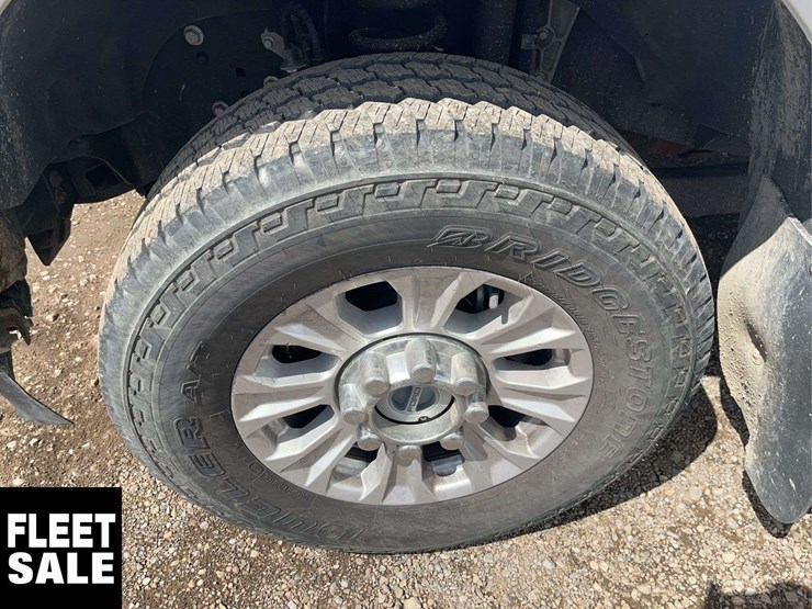 2020-ford-f350-image-10