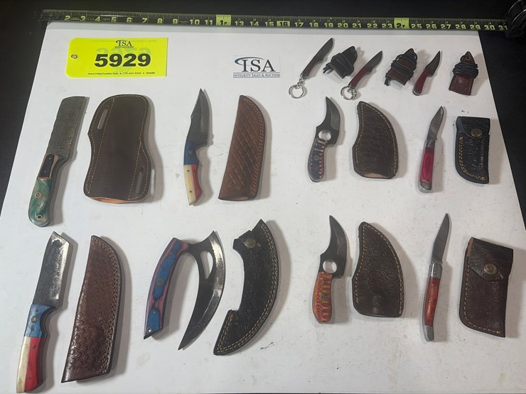 #5929-•-(11)-unused-knives-image-1