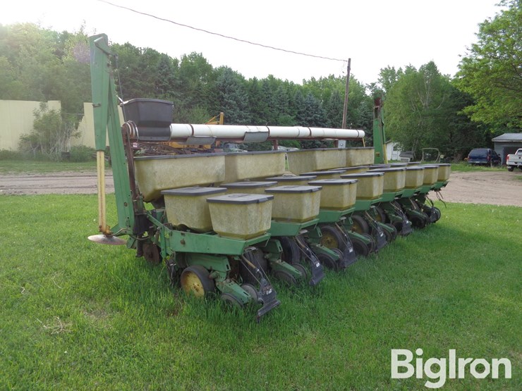 john-deere-7000-image-7