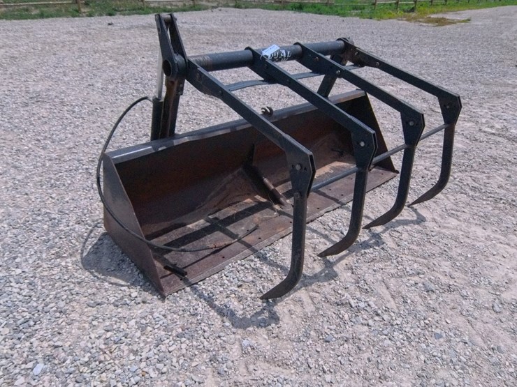 #2053-•-96-inch-bucket-with-grapple-image-6