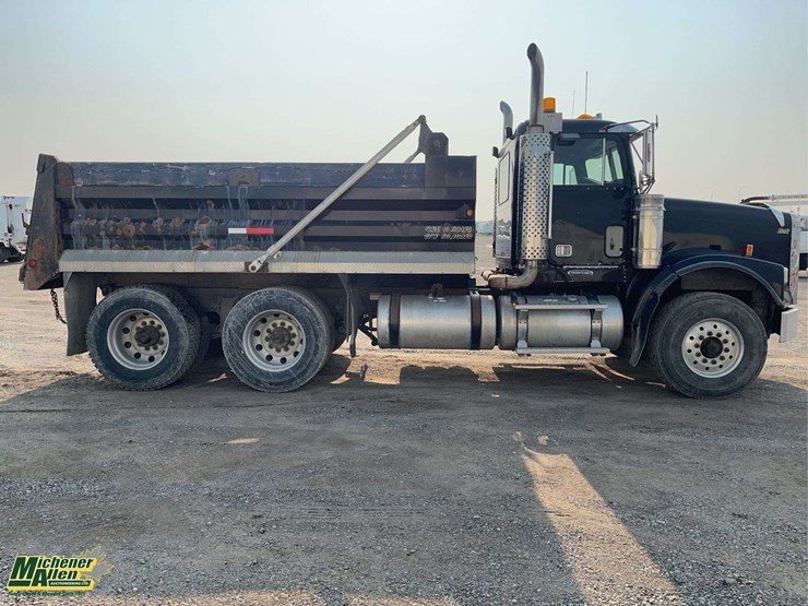 2008-freightliner-fld120-image-6