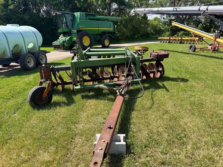 john-deere-340-image-3