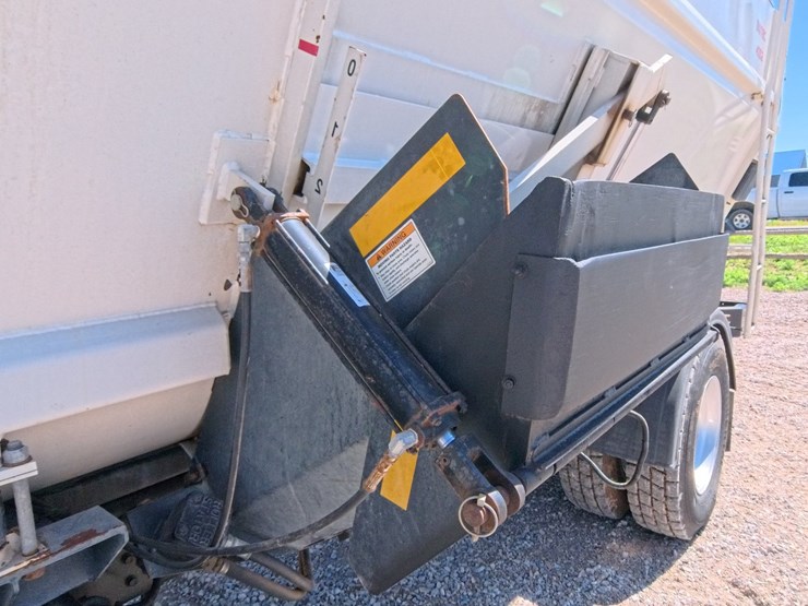2022-kuhn-knight-4052-image-56